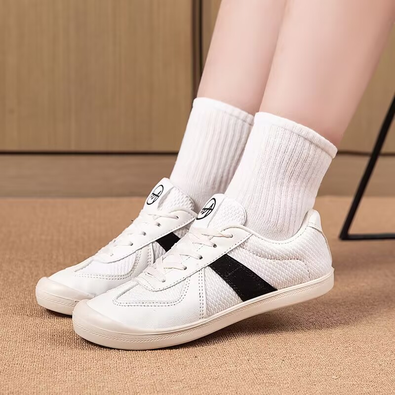 Women's Sports Shoes Luxury Ca - огляд і ціна Outdoor Sports Shoes