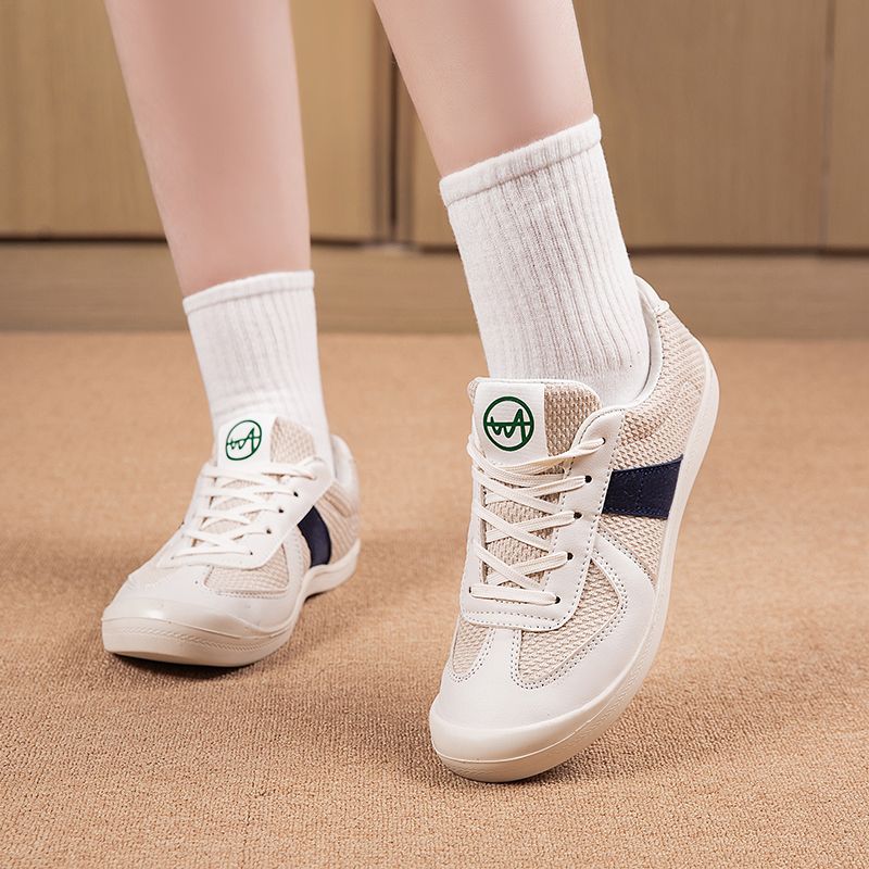 Women's Sports Shoes Luxury Ca - огляд і ціна Outdoor Sports Shoes