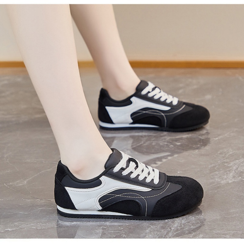 Women's leather sports shoes,  - огляд і ціна Outdoor Sports Shoes
